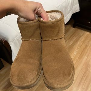 Women’s UGG boots